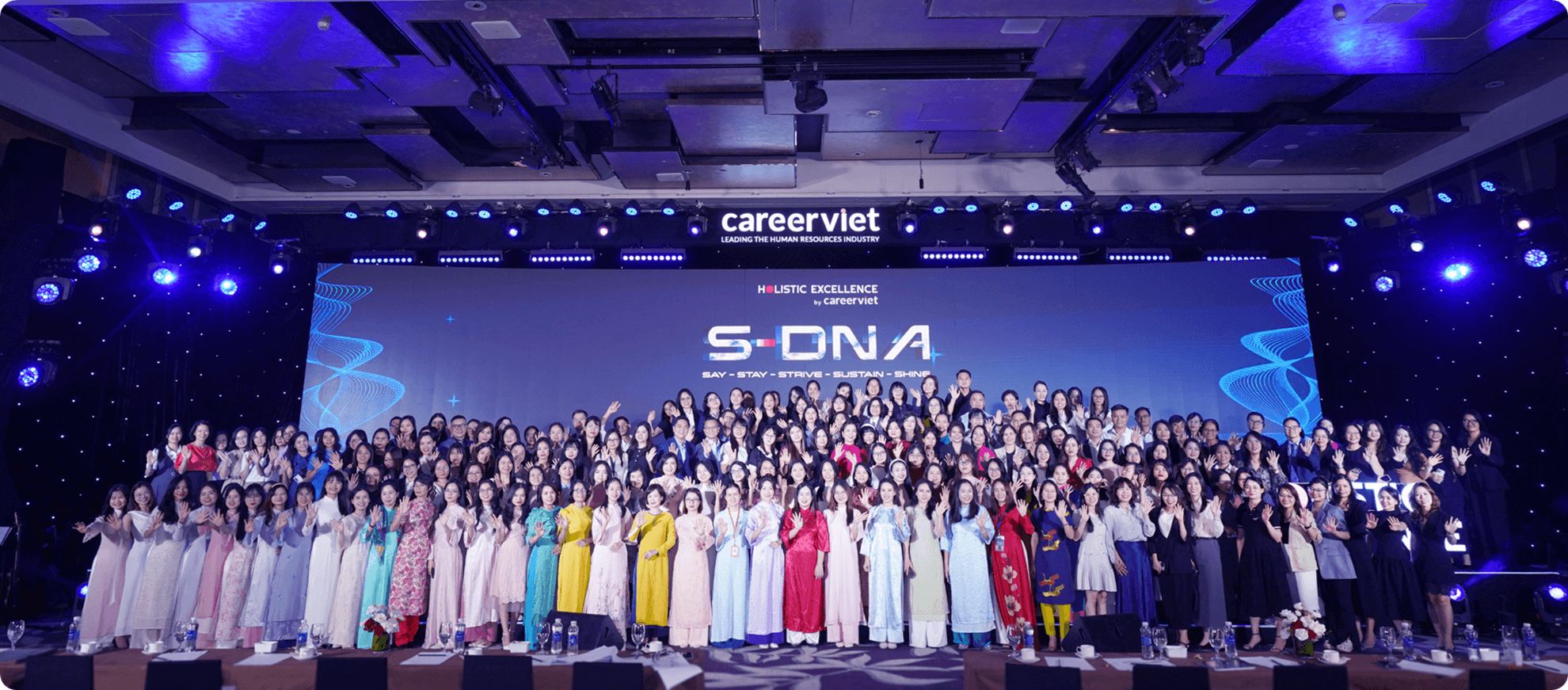 CareerViet tiếp tục hành trình Holistic Excellence 2025 – S-DNA cùng gần 500 lãnh đạo nhân sự tại Hà Nội