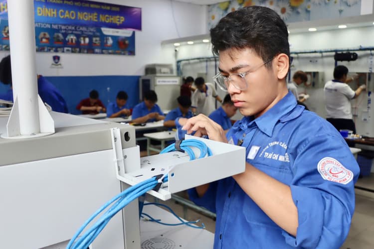 Thi tay nghề - cơ hội kiểm tra kỹ năng: Chọn học nghề thay con đường đại học