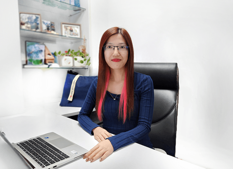 Senior Operations Director