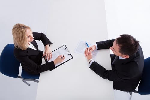 Trì hoãn buổi phỏng vấn