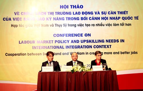 Nâng cao kỹ năng làm việc trong bối cảnh hội nhập quốc tế