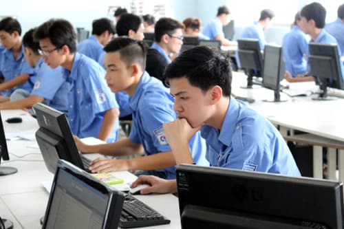 Điều chỉnh mức đóng BHYT của học sinh, sinh viên