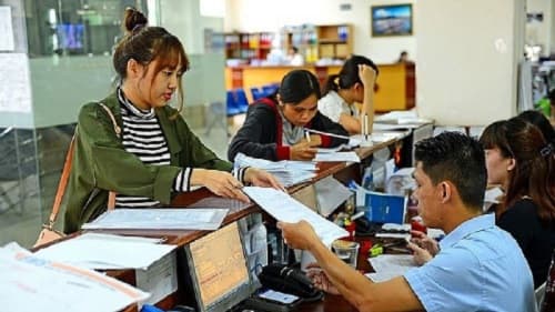 Tham gia BHYT tự nguyện trong thời gian tạm hoãn hợp đồng lao động