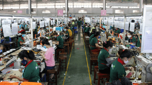 Vừa phòng dịch vừa bảo vệ công nhân