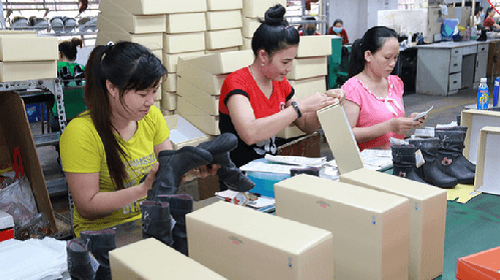 8 trường hợp được tạm hoãn thực hiện hợp đồng lao động từ 1-1-2021