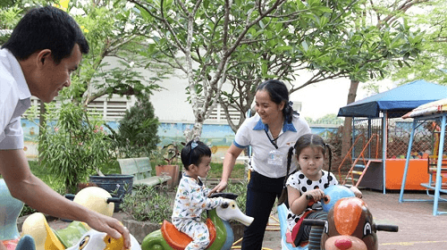 Hồ sơ đề nghị trợ cấp với trẻ em là con công nhân