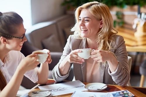 Mách nhỏ bạn nữ nghệ thuật giao tiếp qua những thói quen hằng ngày