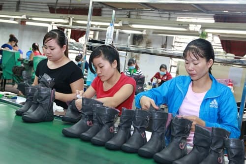 Tính tiền lương làm thêm giờ, làm việc ban đêm thế nào?