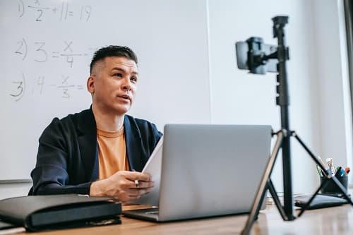 Những cái sai khi phỏng vấn online