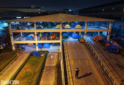 TPHCM: Chủ doanh nghiệp chi 100 triệu đồng/ngày để giữ chân công nhân