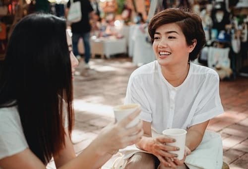 Làm quen kỹ năng mới: Lắng nghe thấu cảm