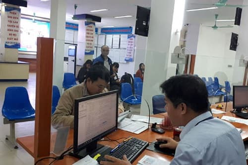 Nghỉ việc nhưng chưa chốt sổ BHXH, nhận trợ cấp thất nghiệp thế nào?