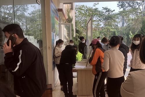 Sắp đăng kí hưởng chế độ ốm đau bằng hình thức online