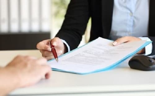 Người lao động đi họp có được tính vào thời giờ làm việc được hưởng lương?