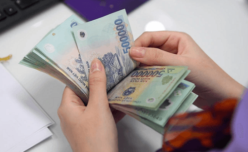 Mức lương ngừng việc khi tăng lương tối thiểu vùng từ ngày 1.7