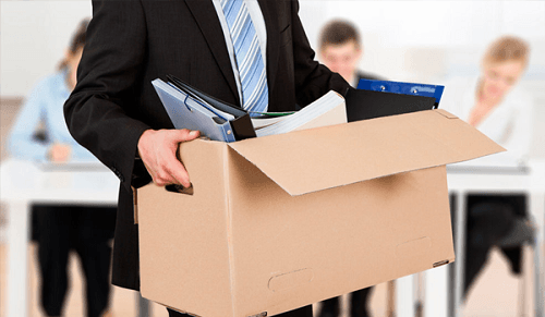 Không hoàn thành công việc được giao, nhân viên có bị sa thải?