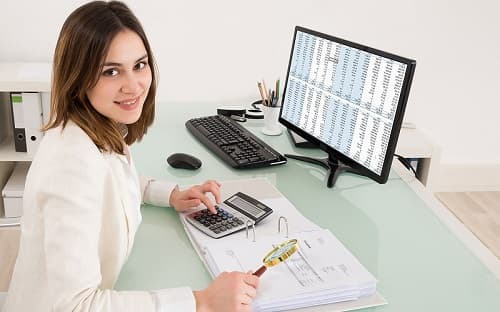Để được làm kế toán viên trung cấp thì phải đáp ứng được thời gian làm việc ở vị trí kế toán là bao lâu?