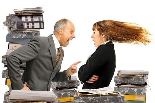 Xử lý kỷ luật người lao động theo hình thức sa thải bằng miệng thì có đúng quy định hay không?