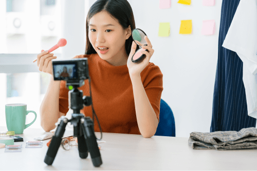 Beauty blogger là gì? Thu nhập của beauty blogger từ đâu