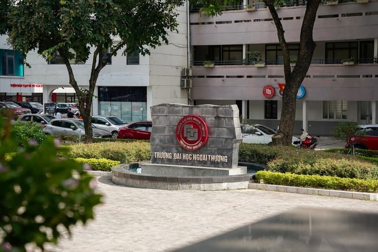 Dự đoán điểm chuẩn Trường Đại học Ngoại thương (FTU) 2026 - Mới cập nhật