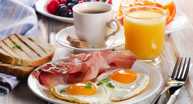 Phỏng Vấn Ứng Viên Bằng Bữa Ăn Sáng