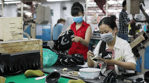 Những vấn đề lưu ý về lương, thưởng Tết Dương lịch 2021